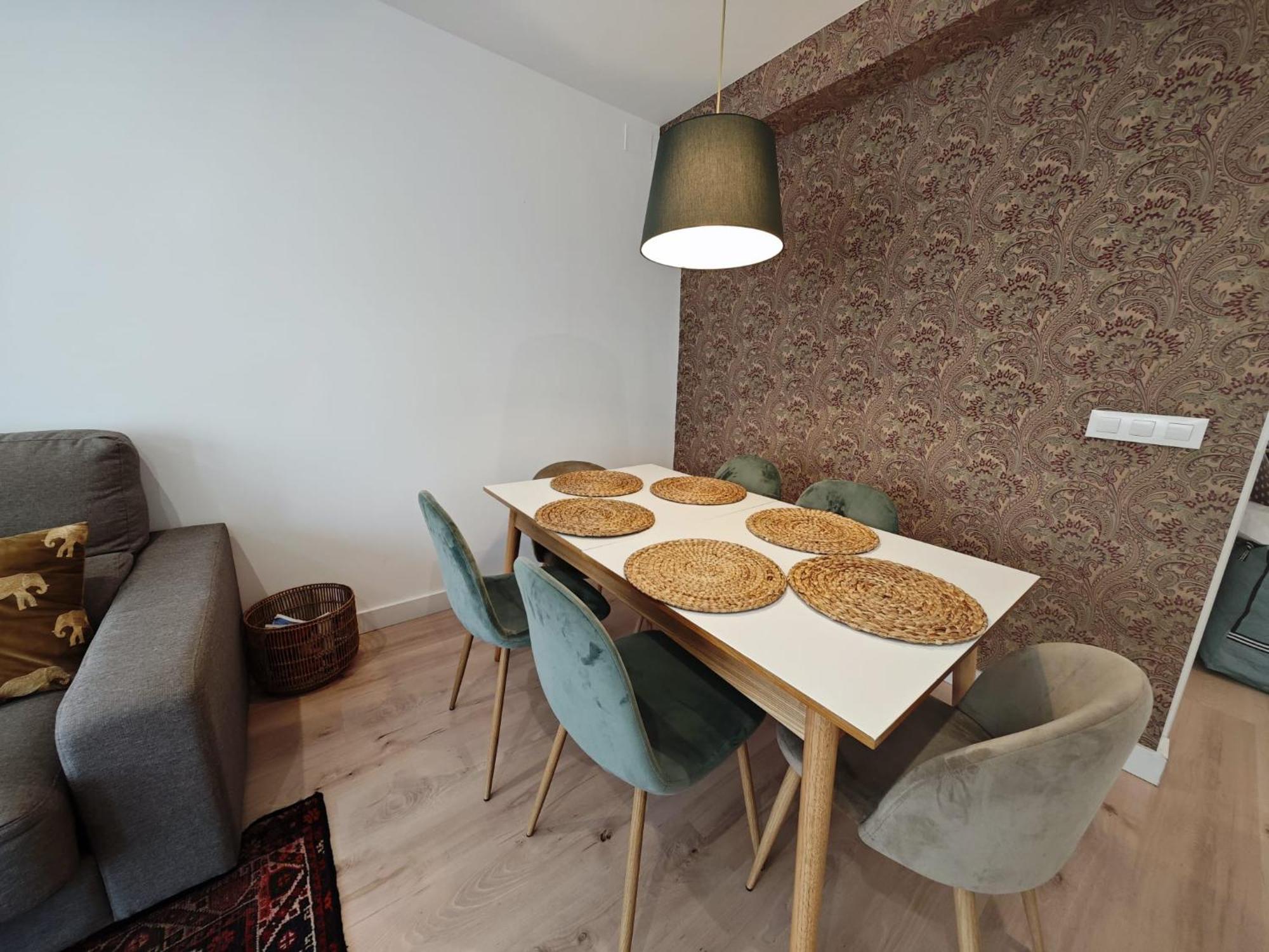 Tomas Paredes, Vigo, 3 * Vigo