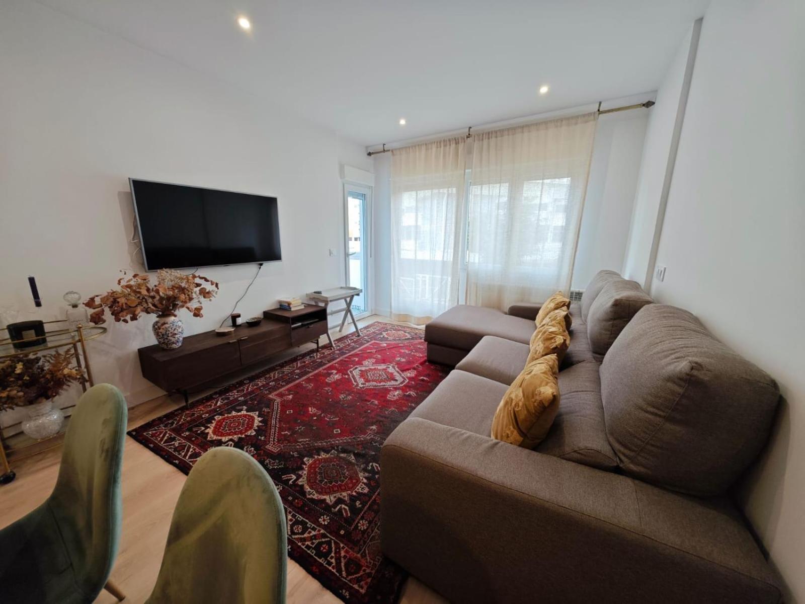 Tomas Paredes, Vigo, 3 Apartment *