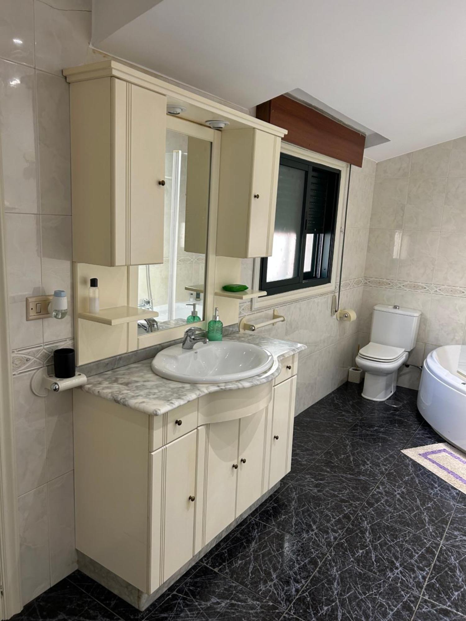 Сasa de vacaciones Casa Robleda, Piscina Privada Cubierta Y Jacuzzi Vigo