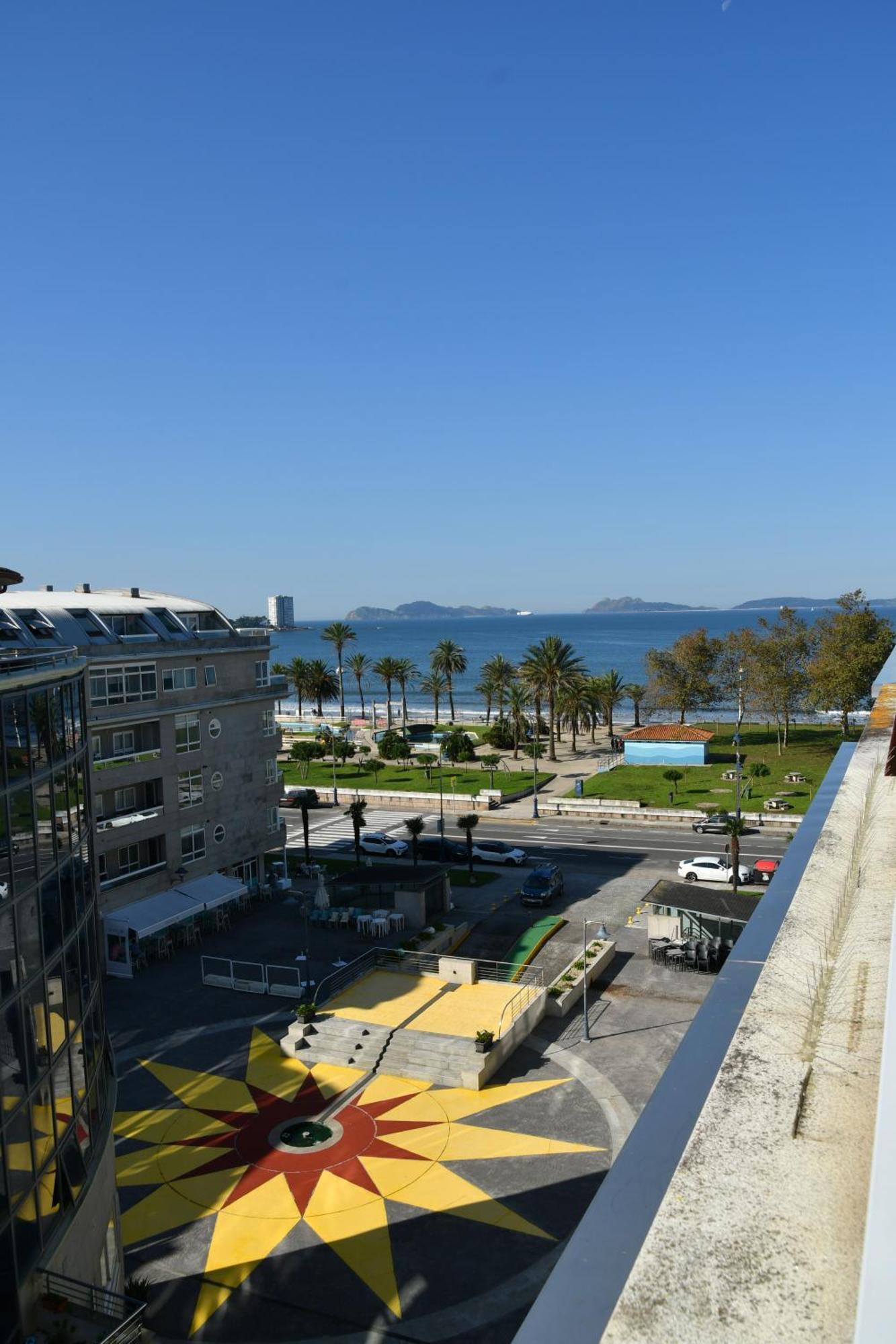 Apartamento Primera Linea De Playa Samil Costa 57 Garaje