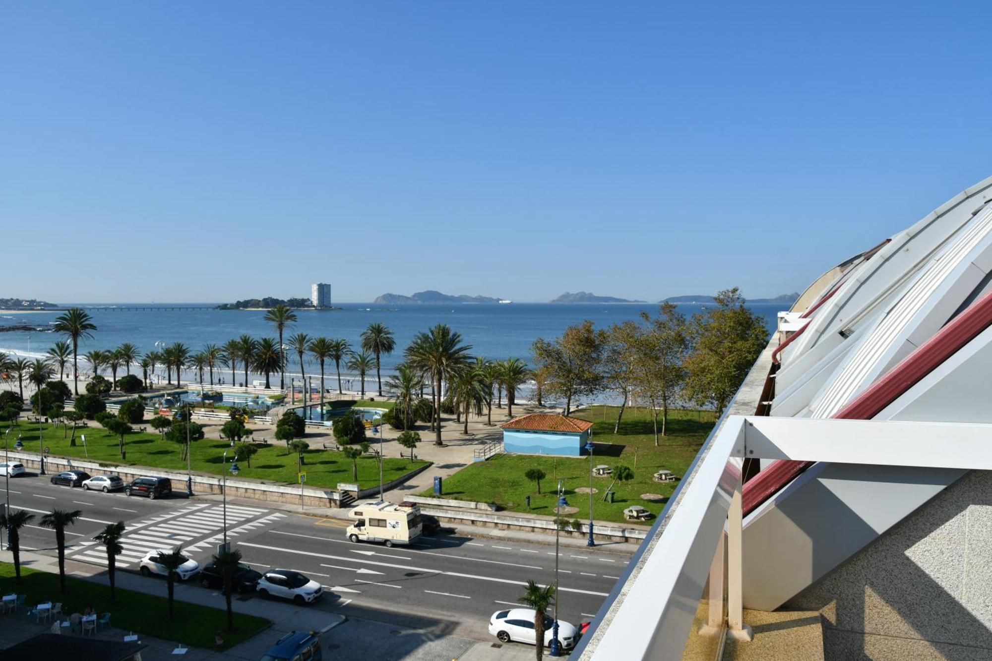 Apartamento Primera Linea De Playa Samil Costa 57 Garaje Vigo