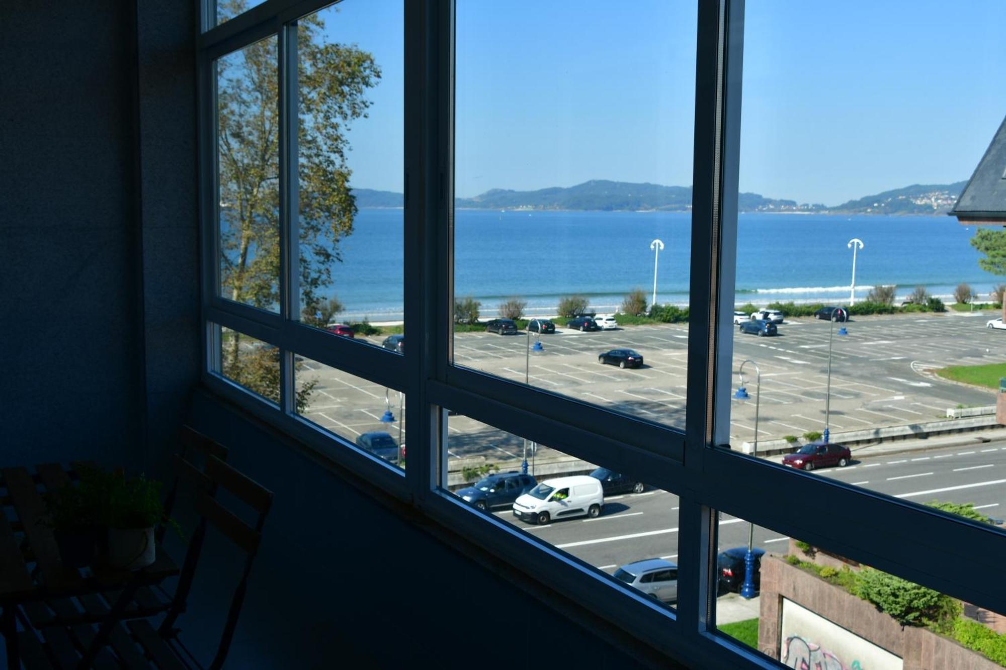Primera Linea De Playa Samil Costa Con Garaje Incluido Vigo