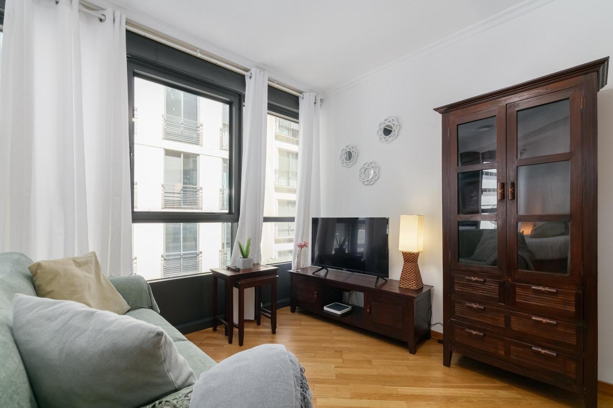 Apartamento Luminoso Y Acogedor En By *