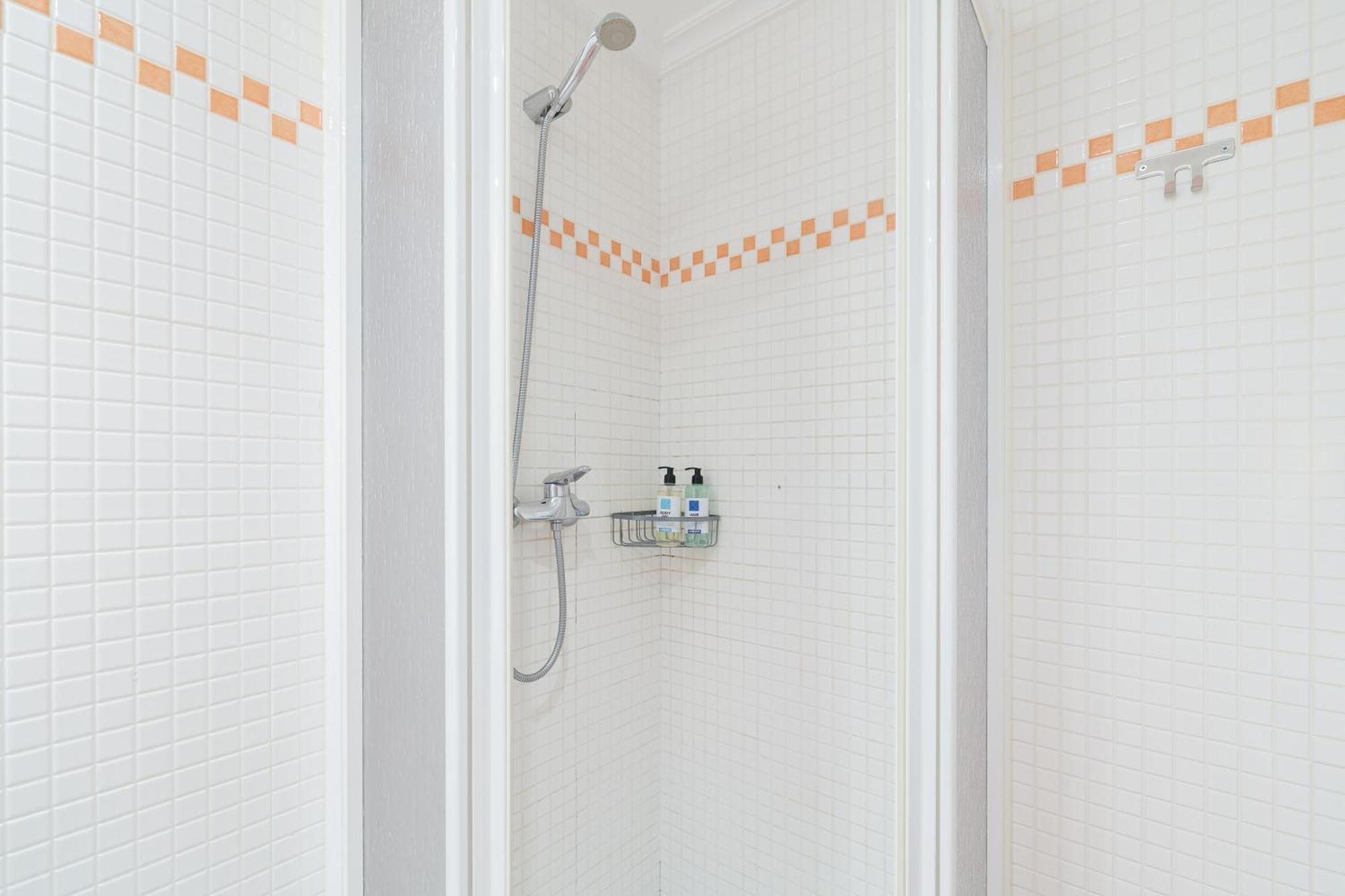 Apartamento Luminoso Y Acogedor En By *