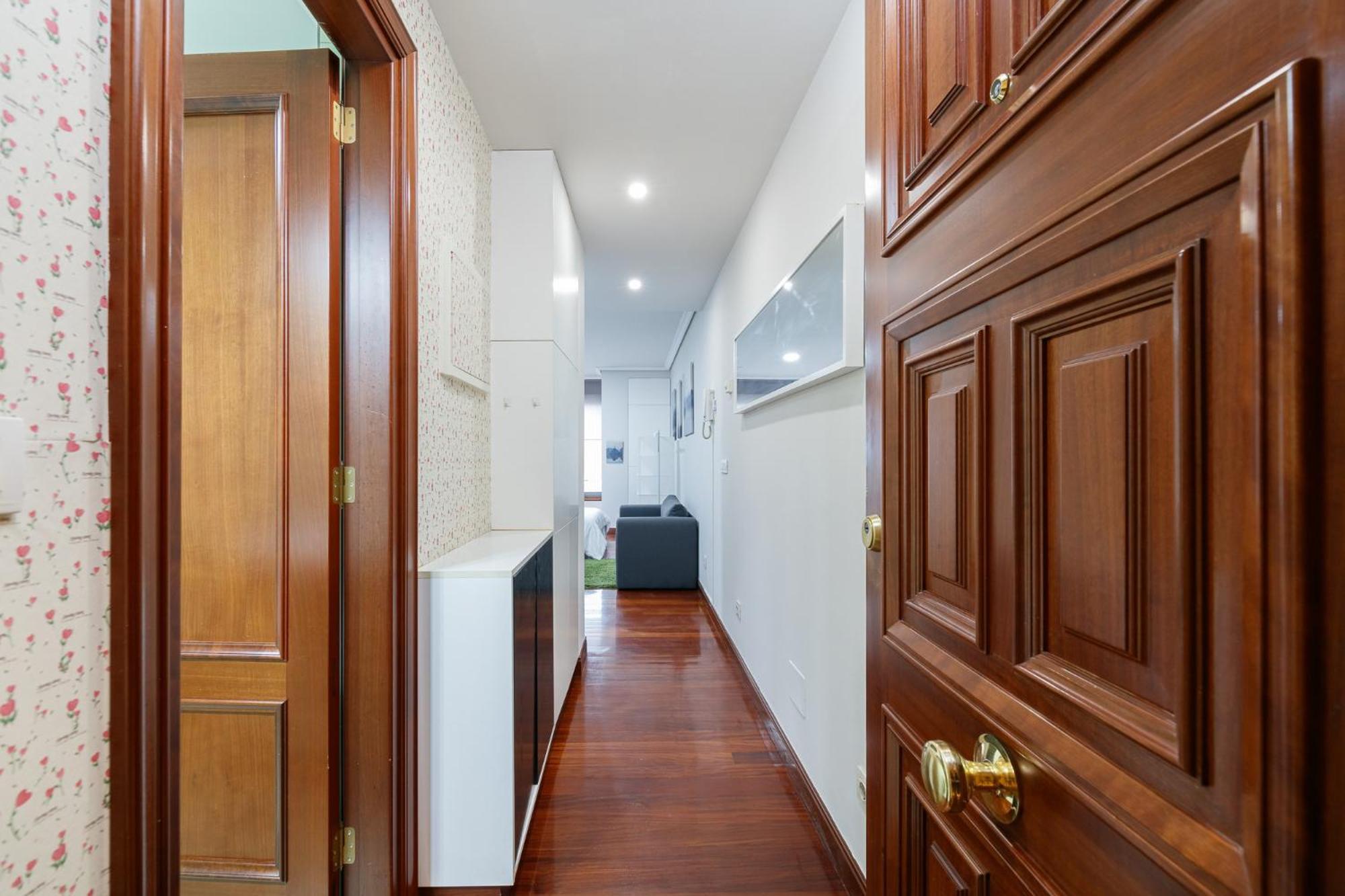 Estudio Moderno Con Parking By