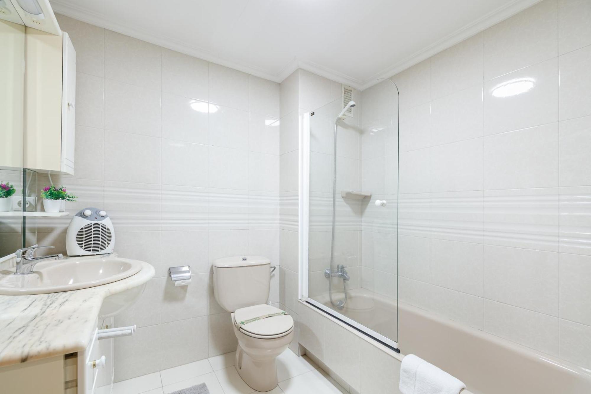 Encantador Piso Con Parking By Apartamento Vigo
