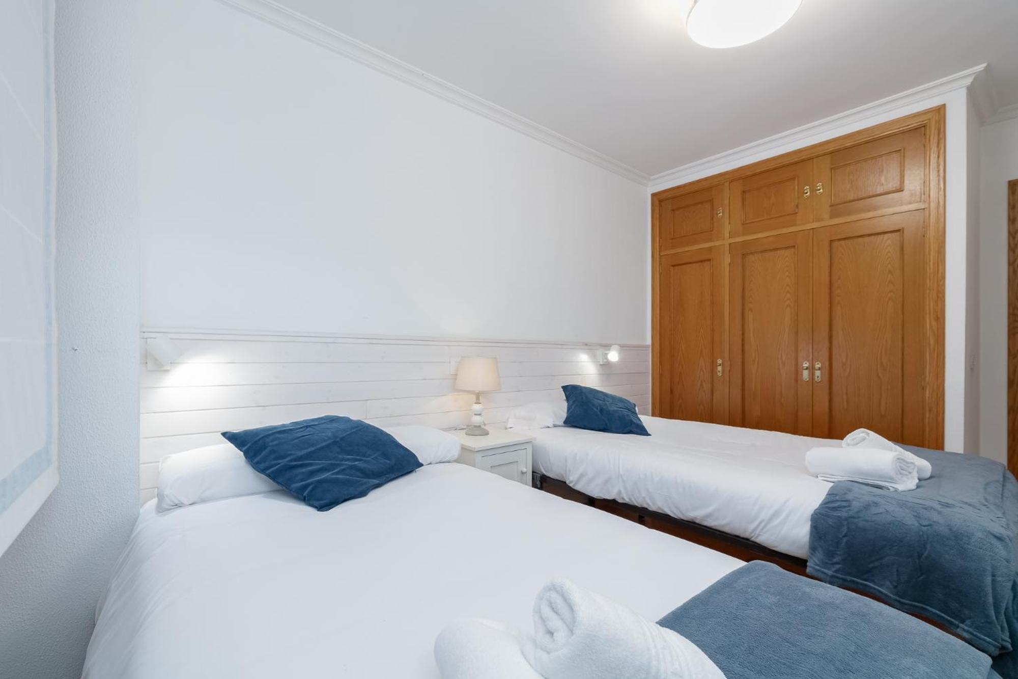 Encantador Piso Con Parking By Apartamento