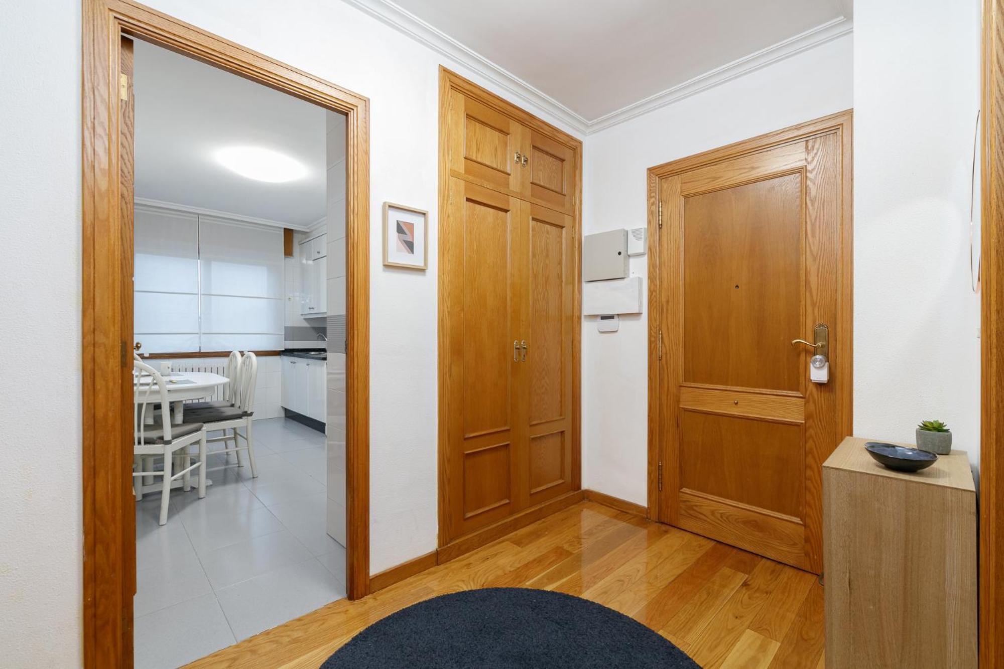 Encantador Piso Con Parking By Apartamento *