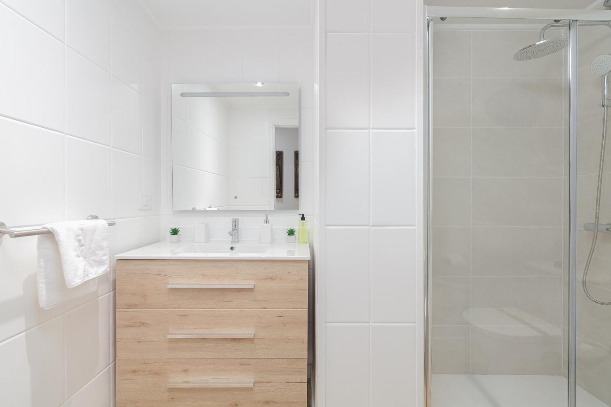 Apartment Estilo Y Comodidad Con Parking By *
