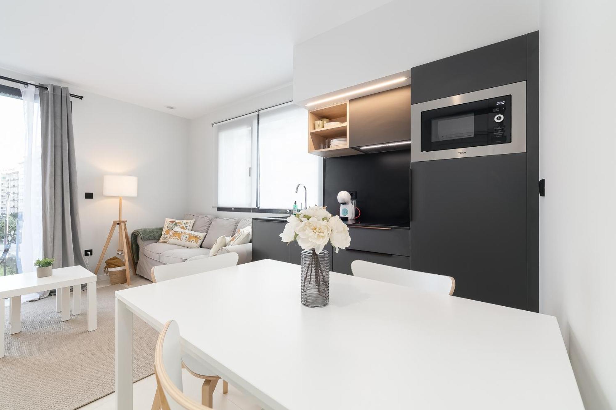 Elegante Y Luminoso En - Apto 6 By Apartamento Vigo