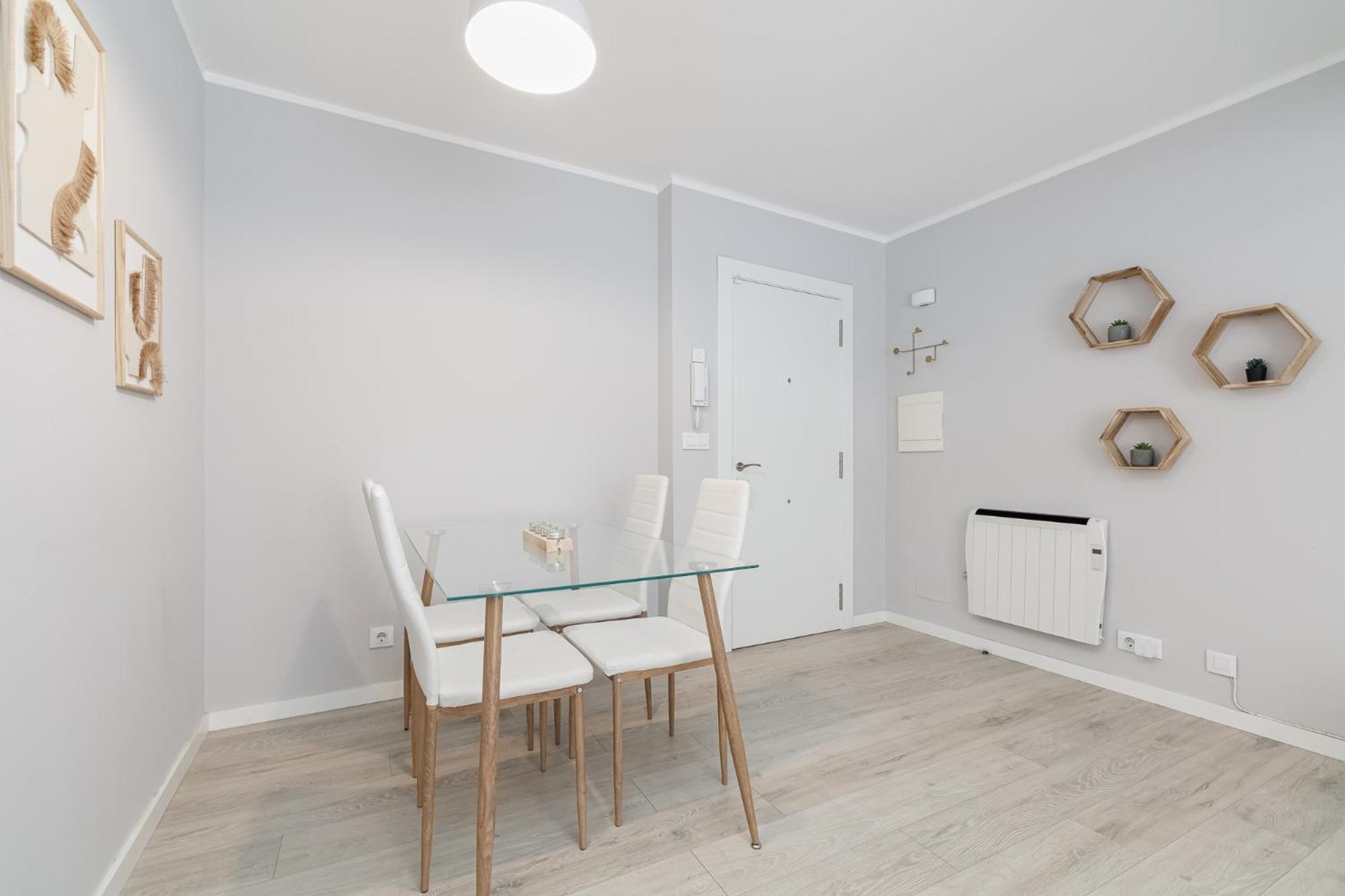 Luminoso Y Moderno En By Apartment