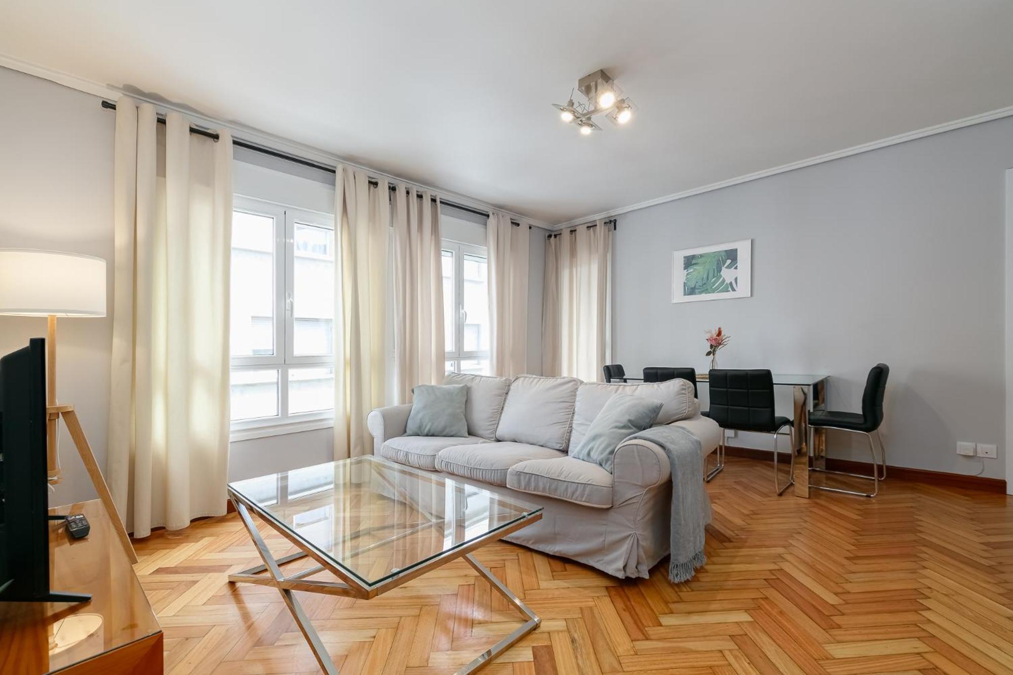Acogedor Centrico En By Apartamento