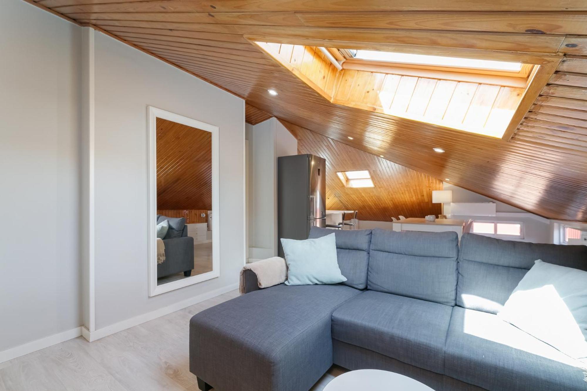 Apartamento Adorable Atico Con Vistas By