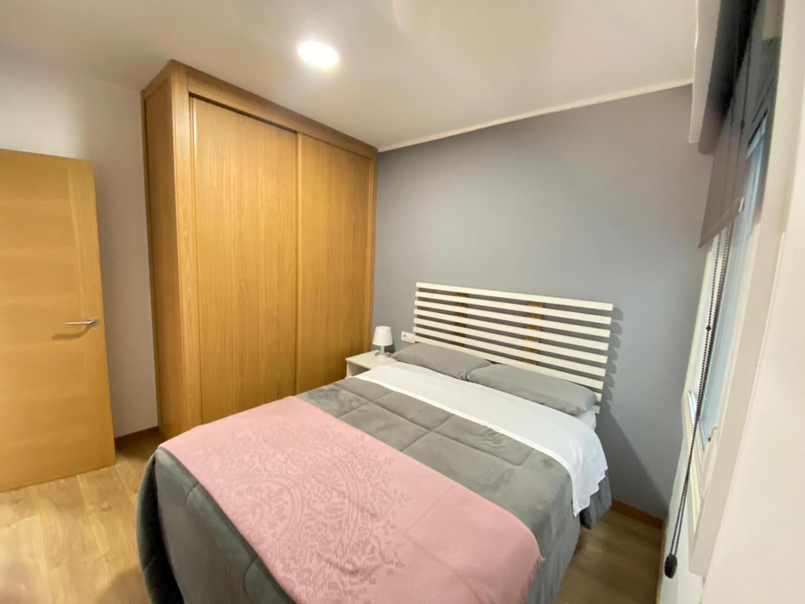 Playa Bouzas - - Parking Free