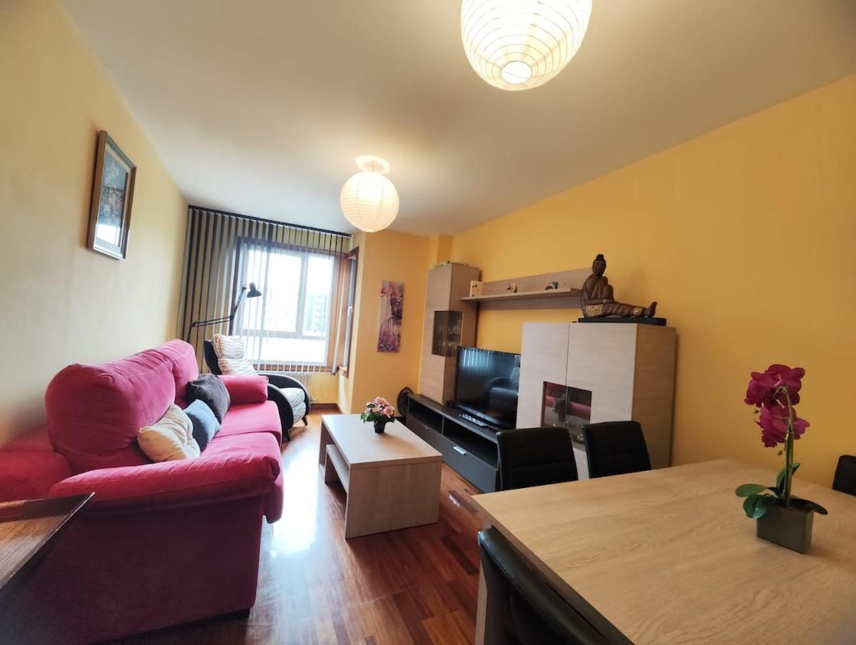 Apartamento Dos Habitaciones, Garaje, Zona Minoca, Vigo