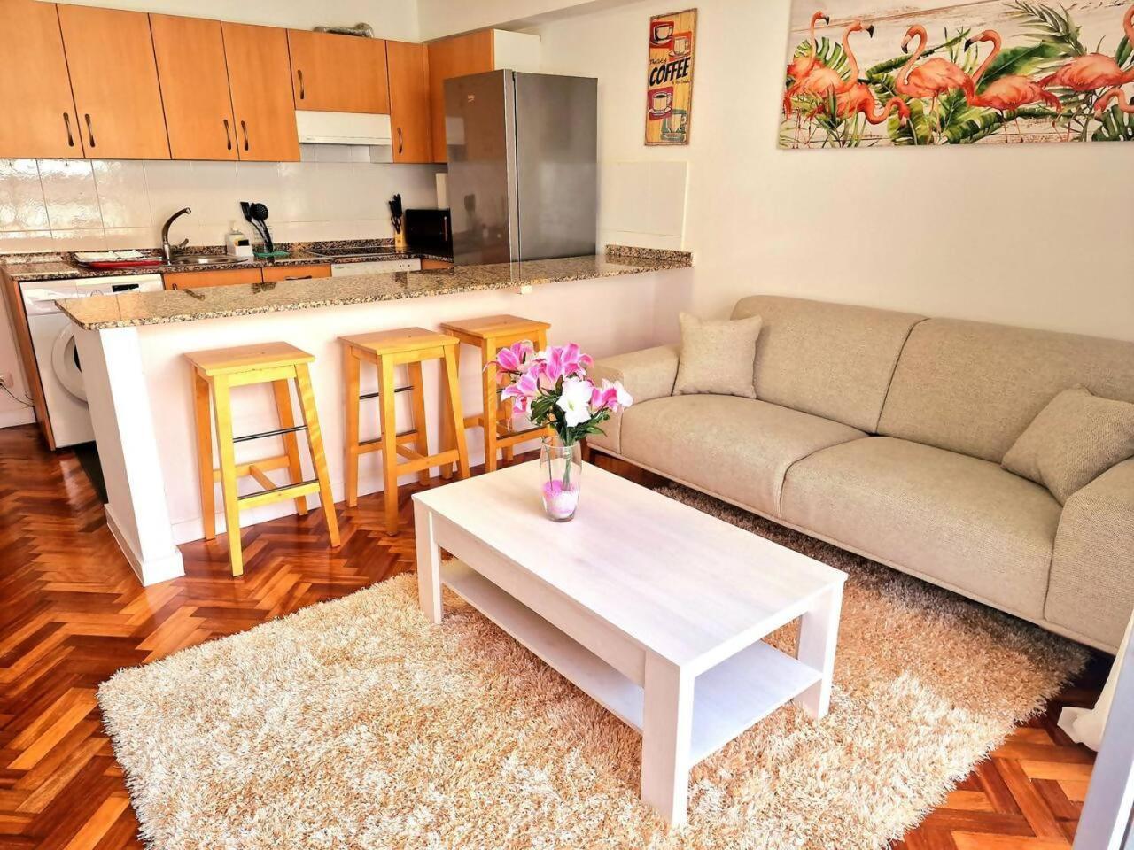 Chabos Plaza Espana Centro Apartment