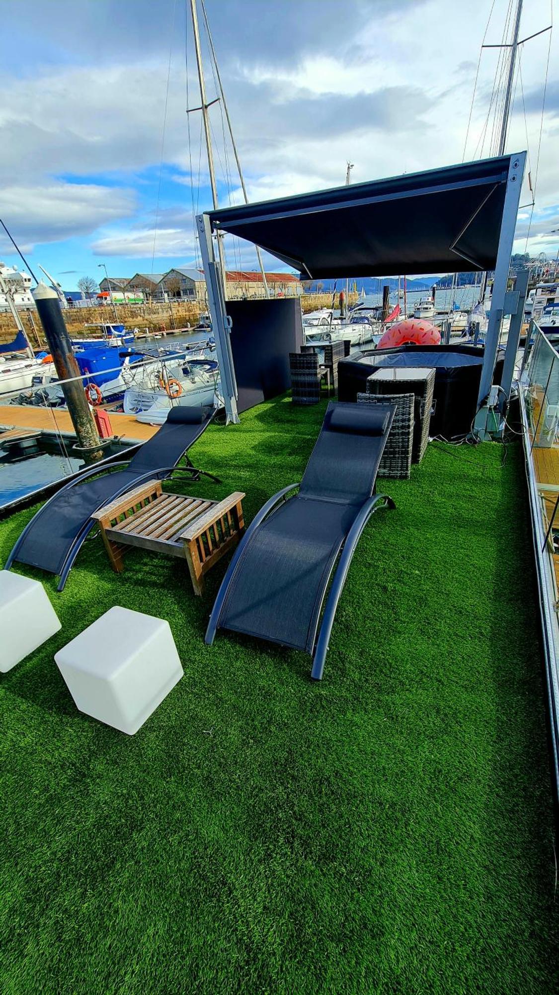 Barco-apartamento En El Nautico De