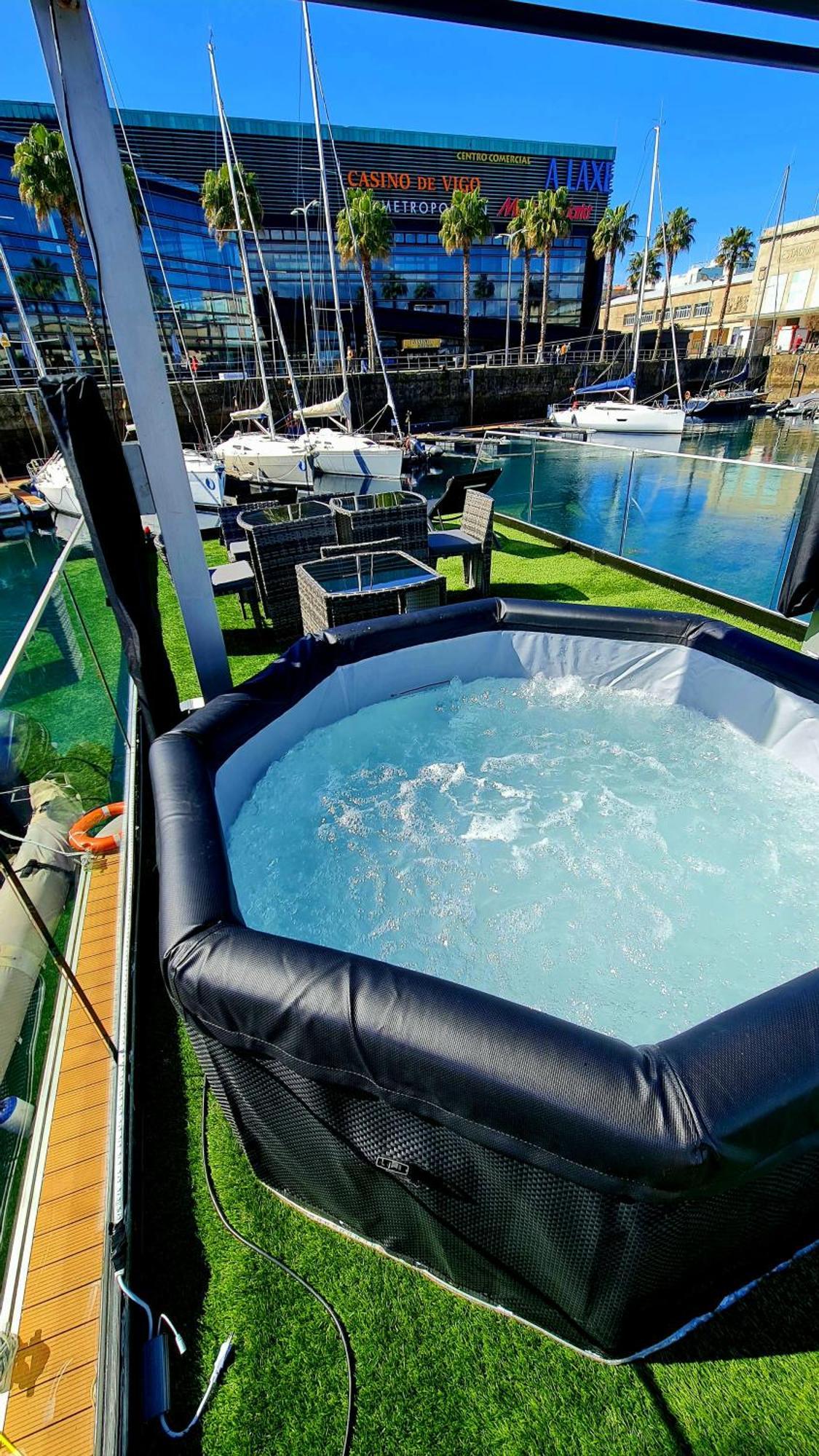 Barco-apartamento En El Nautico De Hotel en barco Vigo