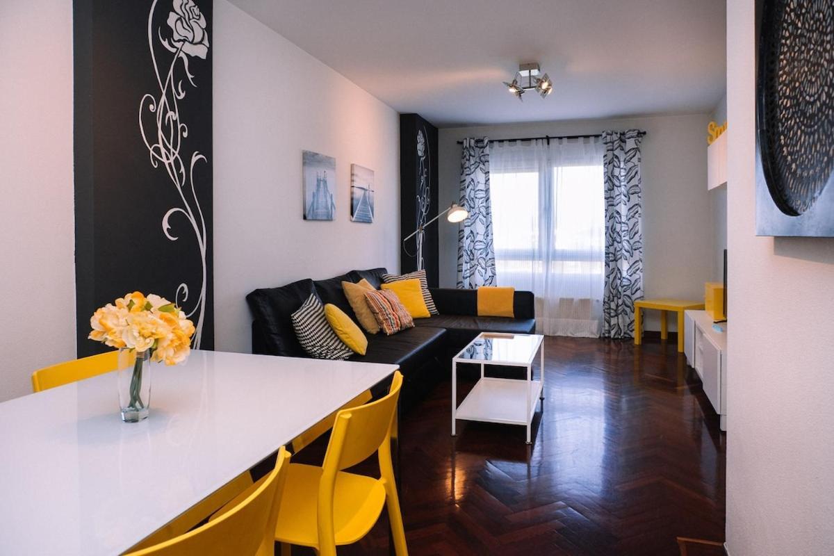 Apartment Luz Y Descanso Con Parking By *