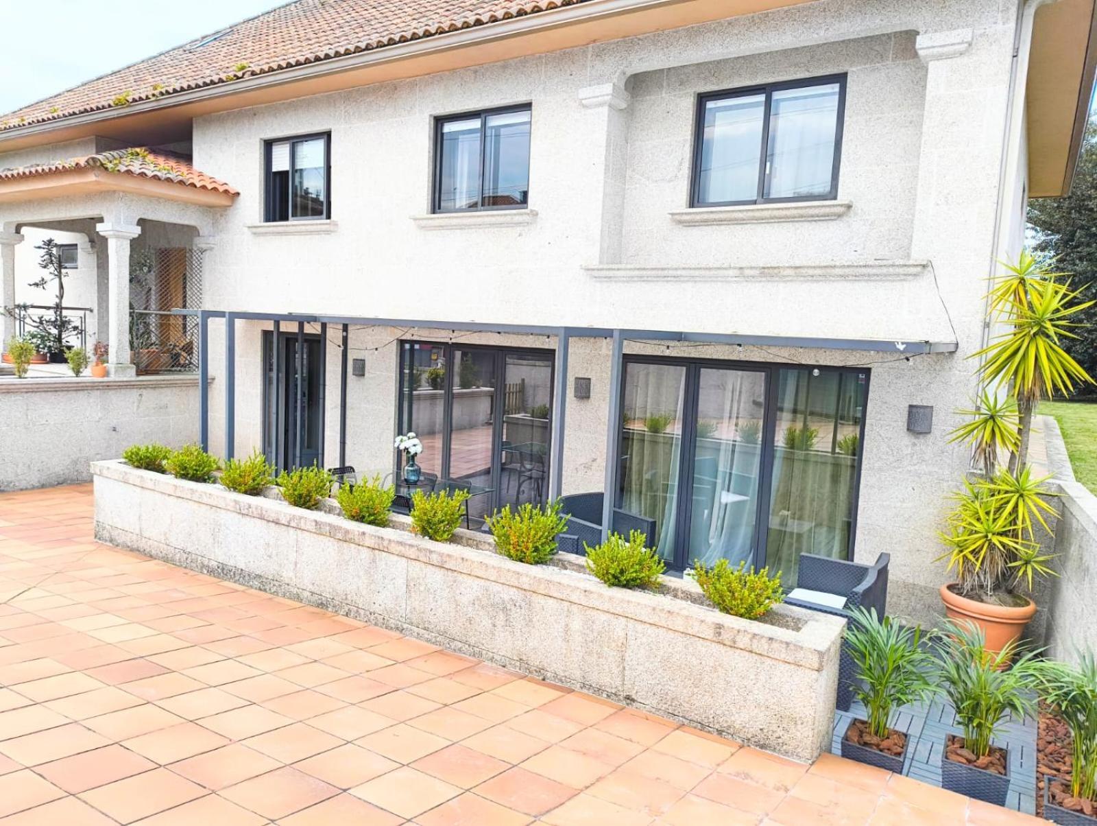 Сasa de vacaciones Luminoso Duplex Con Jardin Relax En Familia Vigo