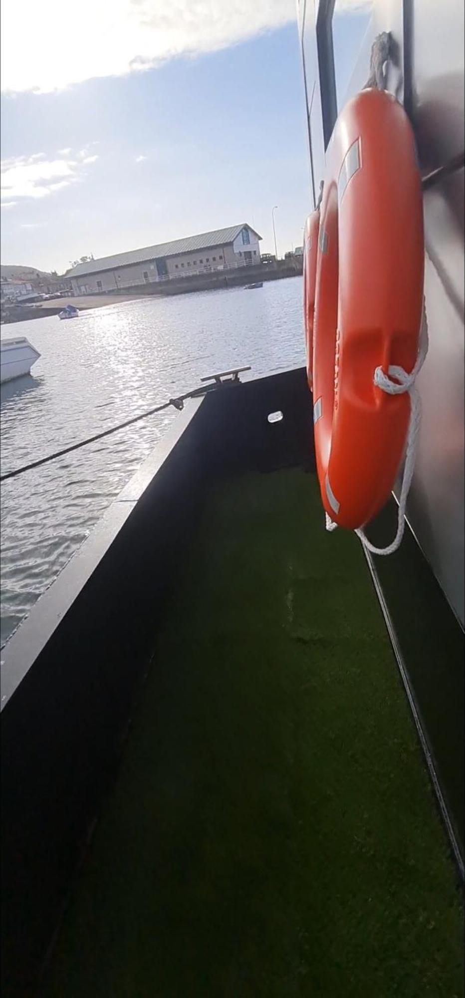 Barco-apartamento En El Nautico De