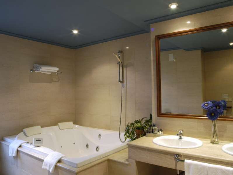 Zenit 4* Vigo