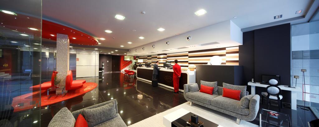 Hotel Silken Axis 4*