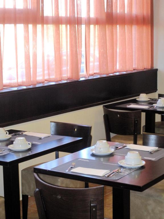 Hotel B&B Hotel Vigo 3*