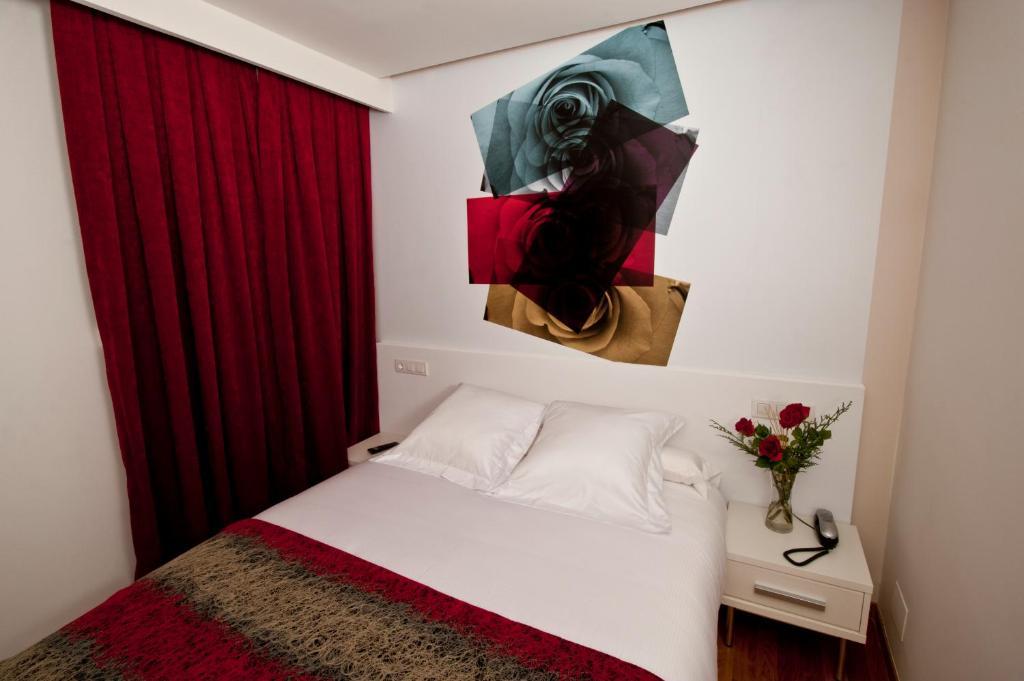 Lino Hotel 2*