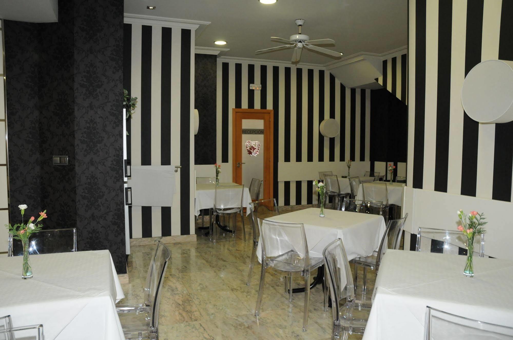 Canaima Hotel