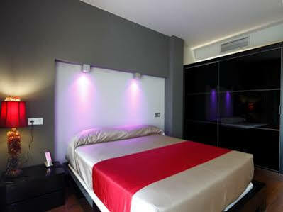 Hotel Silken Axis 4*