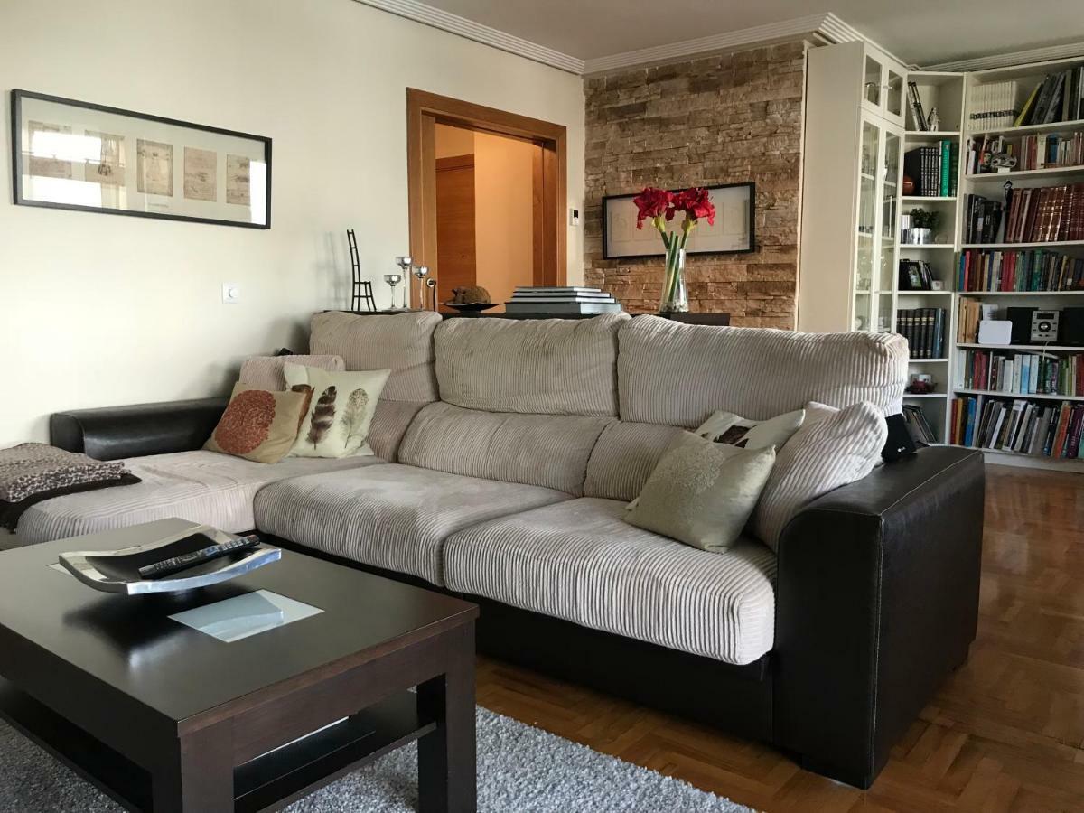 Casa Castelao, Parking Gratuito Vigo